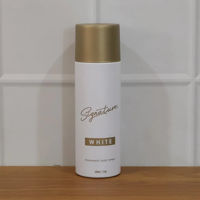 Signature White Body Spray – Long Lasting Fresh Fragrance for Men