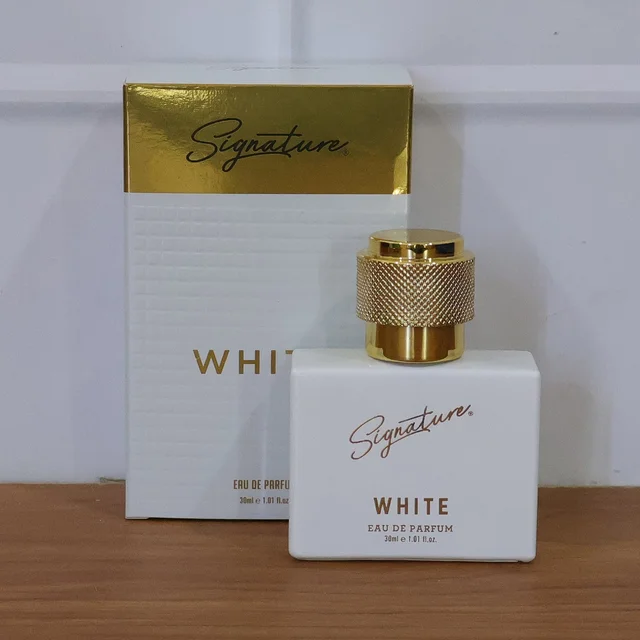 Signature White Eau De Parfum – Long-Lasting Refreshing Scent