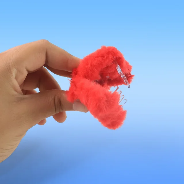 Small Hair Claw Clips – Plush Non-Slip Hair Accessories Set