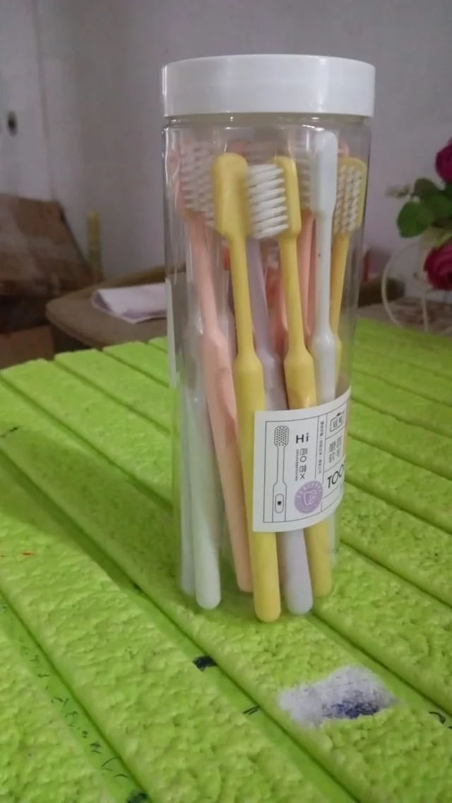 Soft Plastic Toothbrush Set – 20 Pcs with Travel Box | BrushedUp