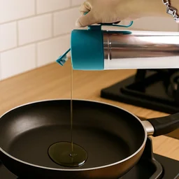 Stainless Steel Oil Pourer – 1000ML Leak-Proof Kitchen Bottle