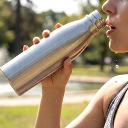 Stainless Steel Water Bottle 1000 ML – Leakproof with Carry Strap