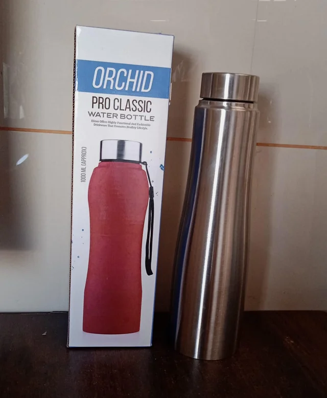 Stainless Steel Water Bottle 1000 ML – Vacuum Insulated for Temperature Control