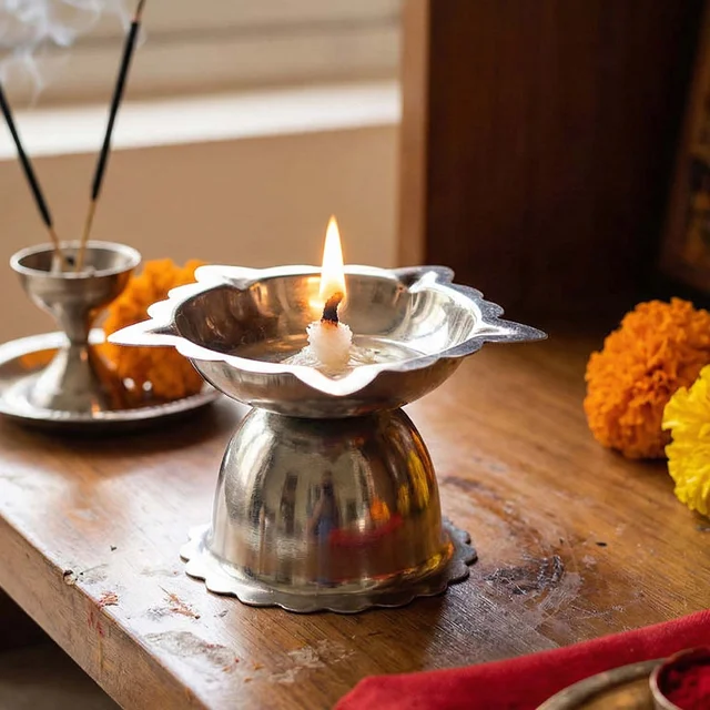 Sunflower Design Stainless Steel Diya Stand – Small Durable Pooja Lamp