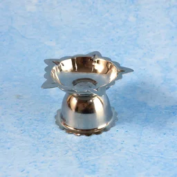 Sunflower Design Stainless Steel Diya Stand – Small Durable Pooja Lamp