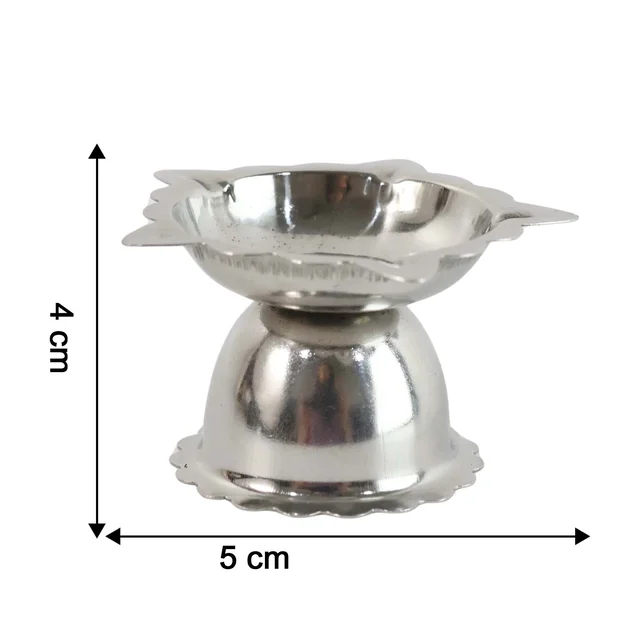 Sunflower Design Stainless Steel Diya Stand – Small Durable Pooja Lamp