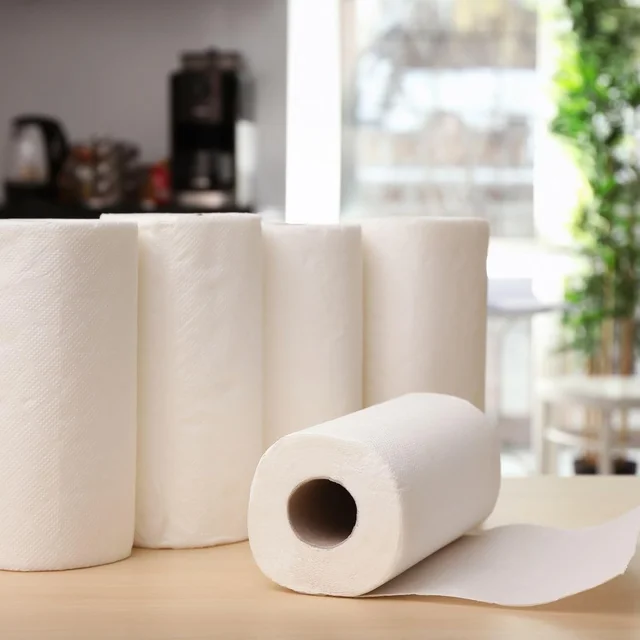 Super-Absorbent Kitchen Roll – 4 Rolls with 240 Sheets