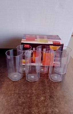Unbreakable Plastic Drinking Glasses – Set of 6 Clear Tumblers 300ml