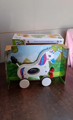 Unicorn Pull Along Toy – Encourages Toddler Walking & Motor Skills