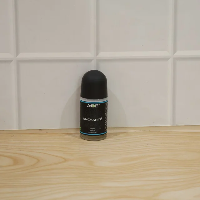 Unisex Roll-On Deodorant – Long-Lasting Freshness & Travel-Friendly