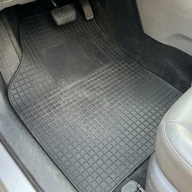 Universal Heavy Duty Car Floor Mat Set – All-Weather Vehicle Protection