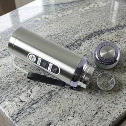 Vacuum Insulated Water Bottle – Keep Drinks Hot or Cold All Day