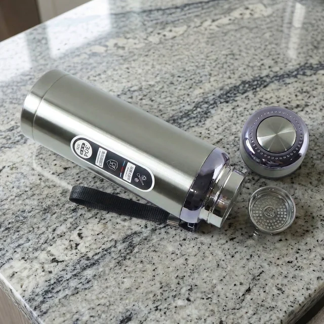Vacuum Insulated Water Bottle – Keep Drinks Hot or Cold All Day