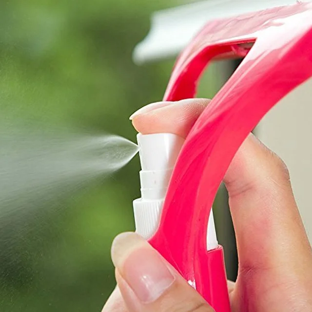 Window Cleaning Spray Brush – Streak-Free Glass & Car | Velvet Wipe
