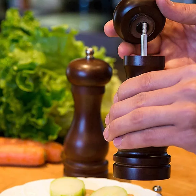 Wooden Pepper Mill – Adjustable Ceramic Grinder | Grippy
