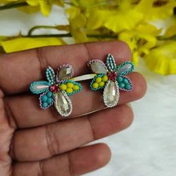 Cute Beads And Stone Flower Earrings - Blue - Blue
