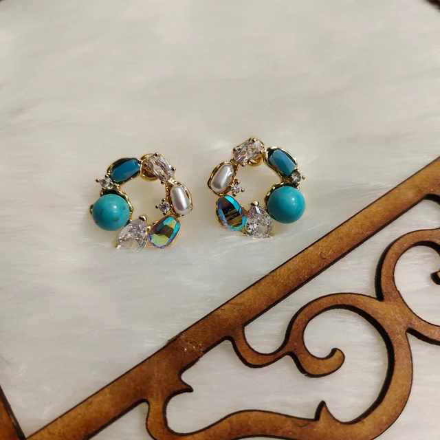 Elegant And Luxurious Diamond Pearl Inlaid Earring - Blue