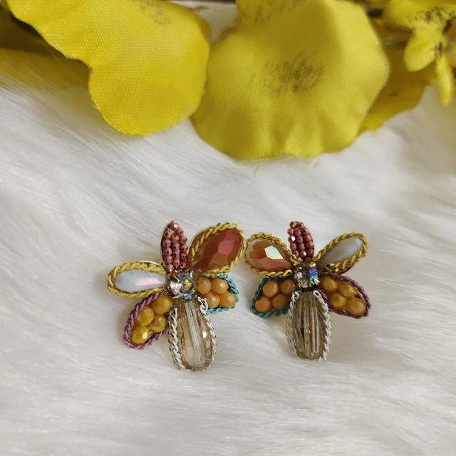 Cute Beads And Stone Flower Earrings - Pink