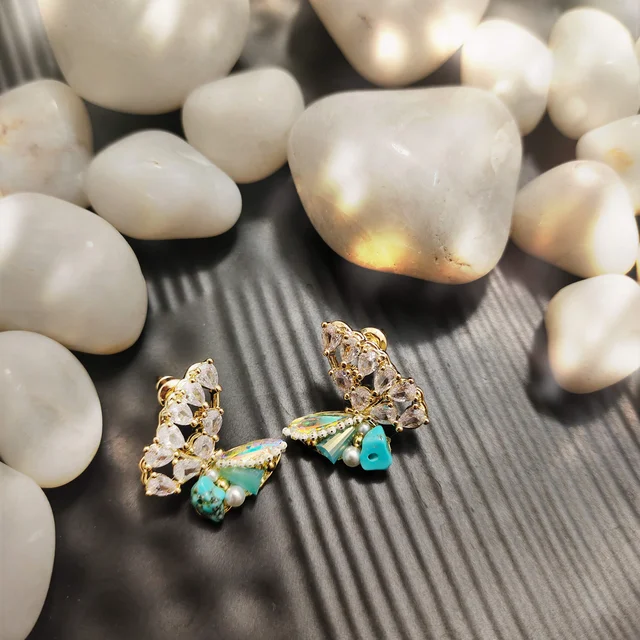 Super Elegant Diamond And Stone Filled Butterfly Earrings - Blue