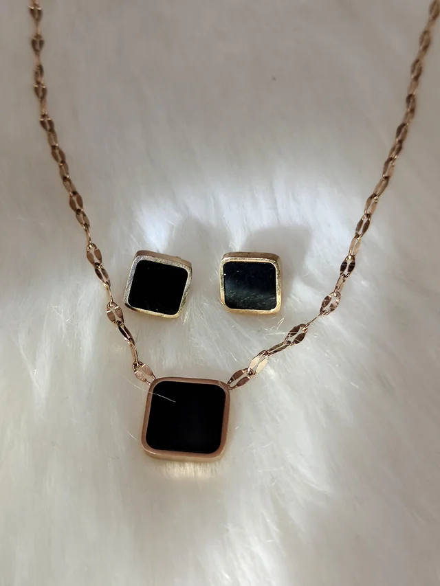 Anti Tarnish Square Pendant And Earring Set Black