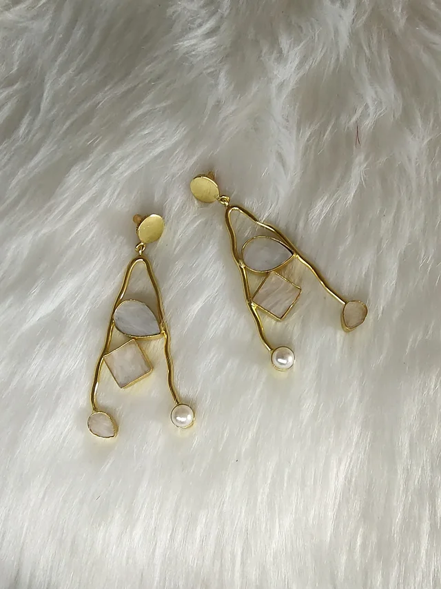 A Shape MOP Golden Earrings