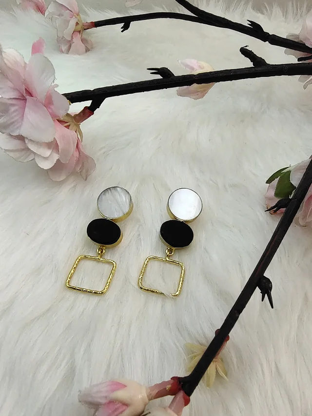MOP Matt Quartz Square Charm Drop Earrings