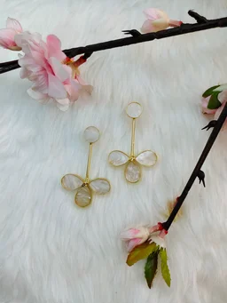 MOP 3 Petal Drop Earrings