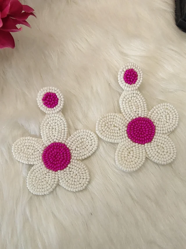 White And Pink Daisy Flower Earrings