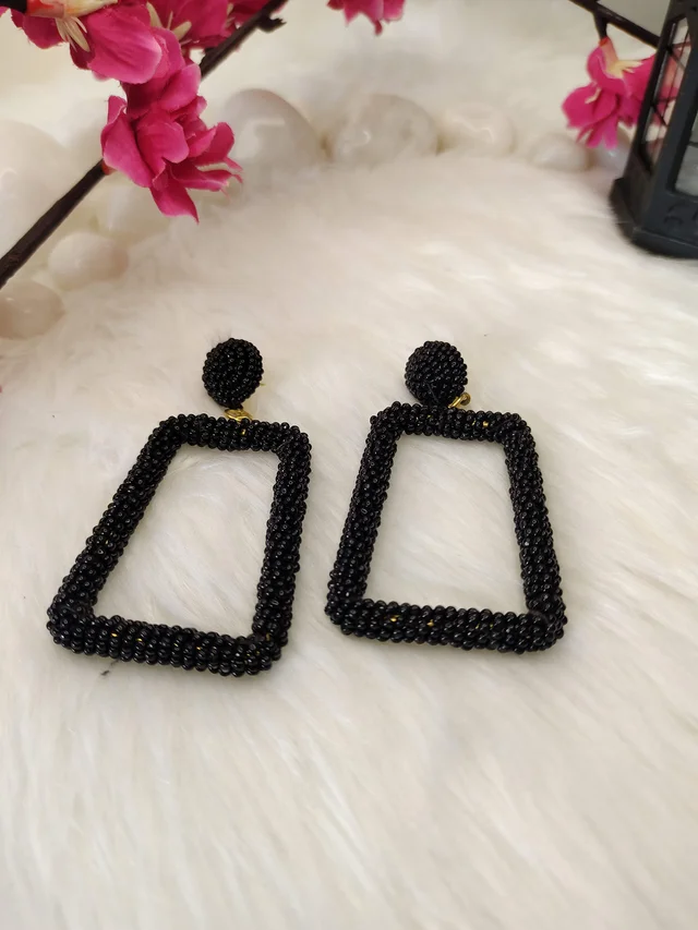 5 Element Rectangle Earrings Black