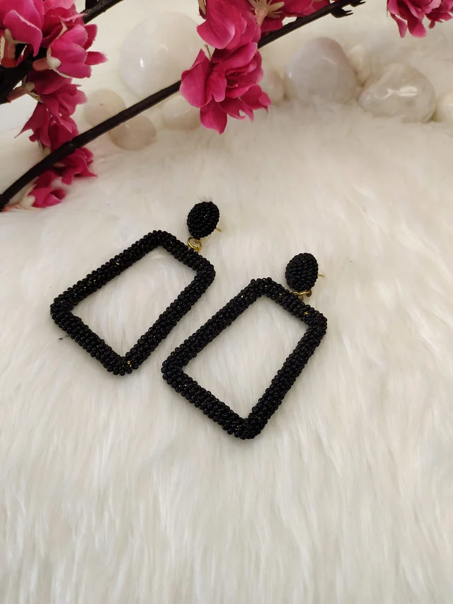 5 Element Rectangle Earrings Black