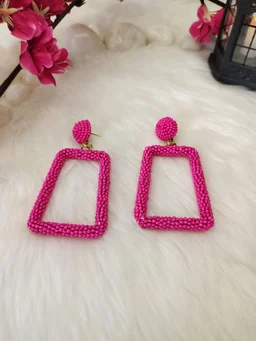 5 Element Rectangle Earrings Pink