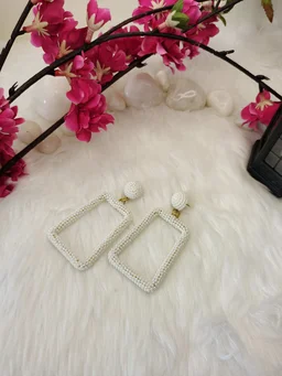 5 Element Rectangle Earrings White