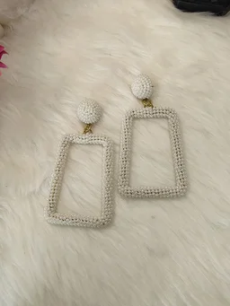 5 Element Rectangle Earrings White
