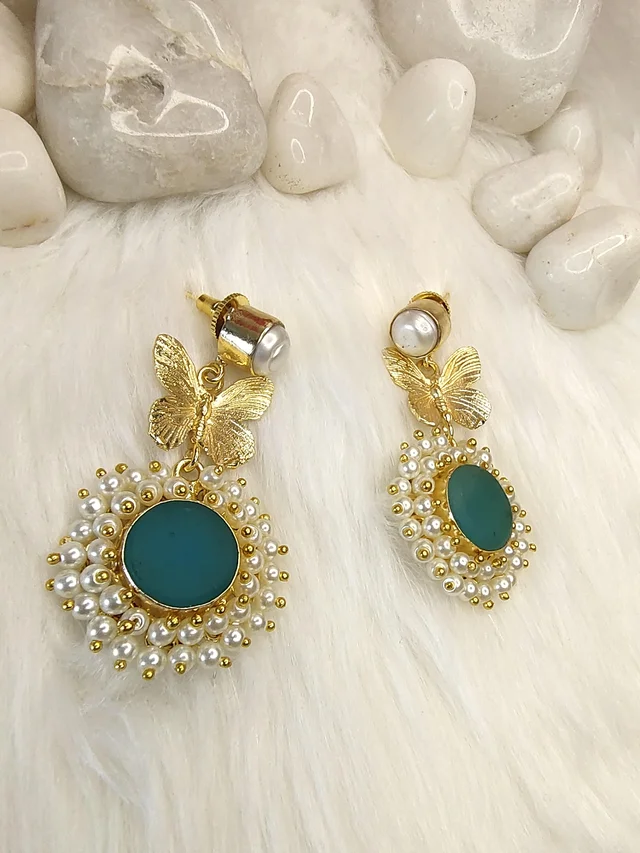 Gajra Baroque Pearls With Quartz Earrings
