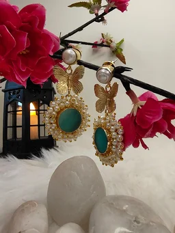 Gajra Baroque Pearls With Quartz Earrings