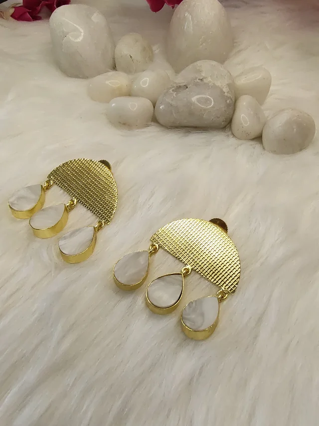 3 MOP Tear Drop Earring