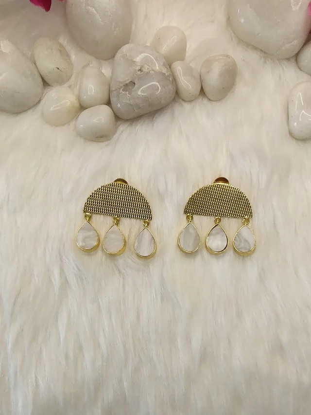 3 MOP Tear Drop Earring