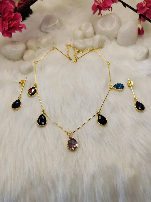 Multicolor Stick Tear Drop Necklace