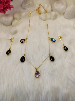 Multicolor Stick Tear Drop Necklace
