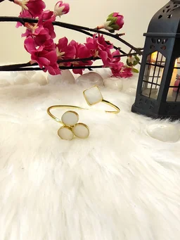 MOP Petal Kada Bracelet