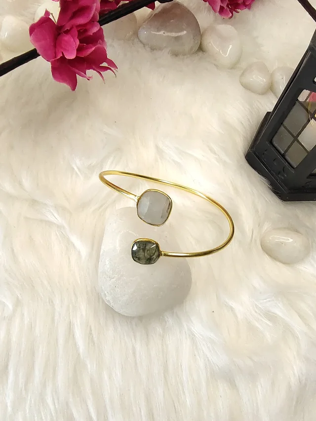 Dual Stone Black N White Kada Bracelet