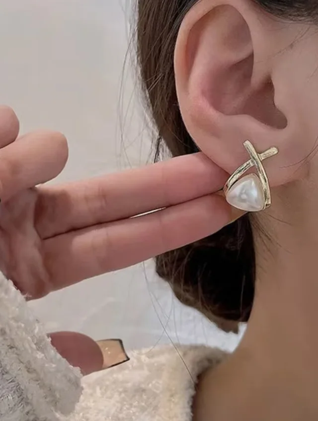 Rose Gold Pearl Beaded Studs Earrings