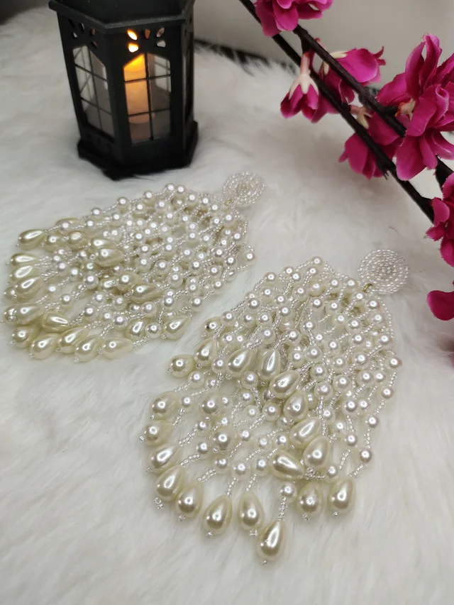 Pearl Watefall Earrings White