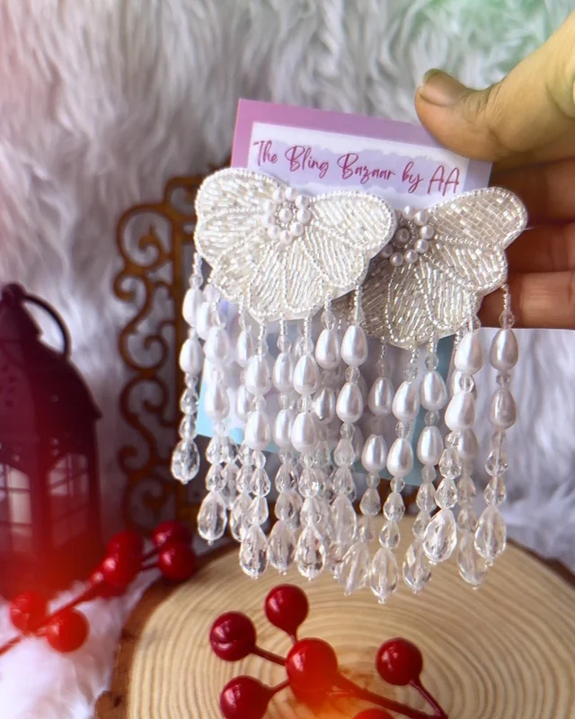 Semi Flower Tassel Beaded Earrings White
