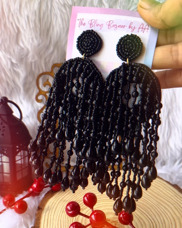 Pearl Watefall Earrings Black