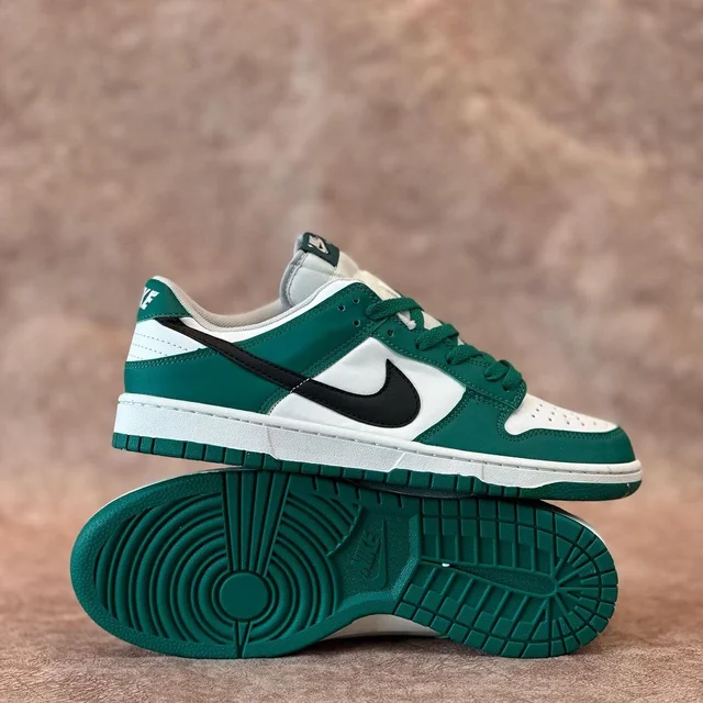 Nike SB Dunk