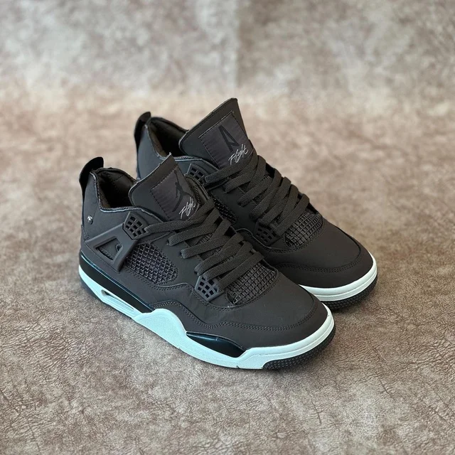 Jordan Retro 4