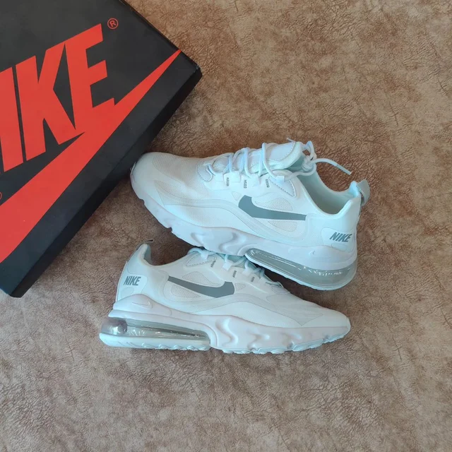 Nike AirMax React 270