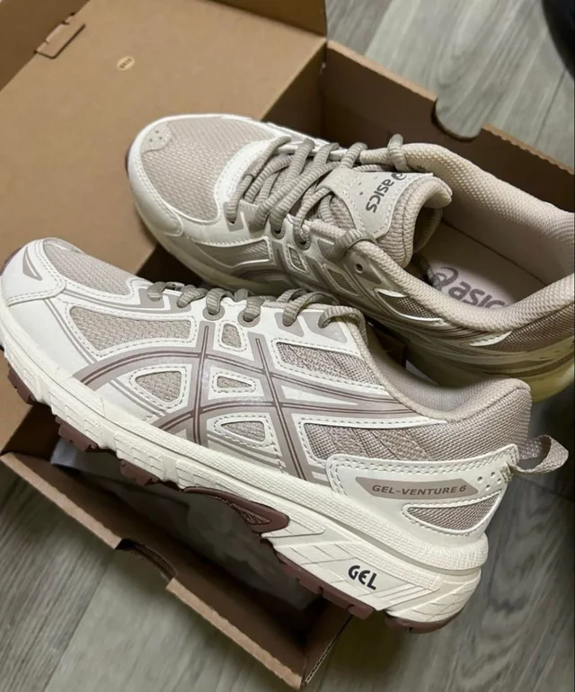 Asics Gel Venture 6