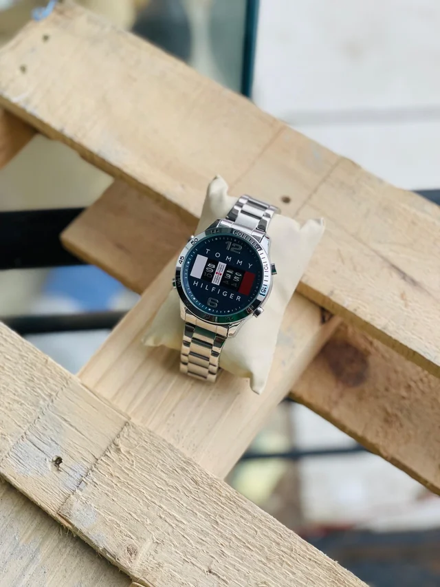 Tommy Hilfiger Chain Watch